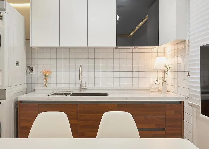 Apartment Seodam Stay, Quiet Family Near Station Hongdae 명동 *