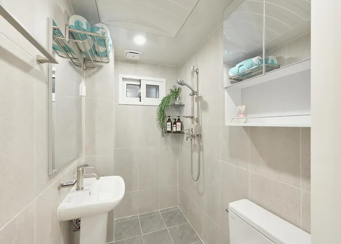 Apartment Seodam Stay, Quiet Family Near Station Hongdae 명동